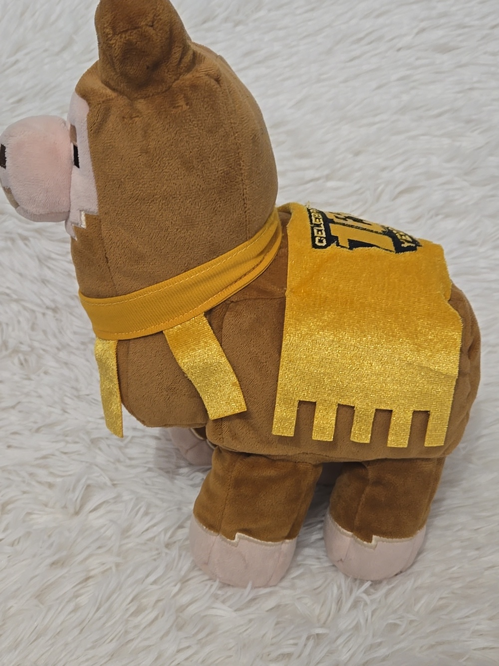 Minecraft Llama 10yr Anniversary Edition - Picture 2 of 6